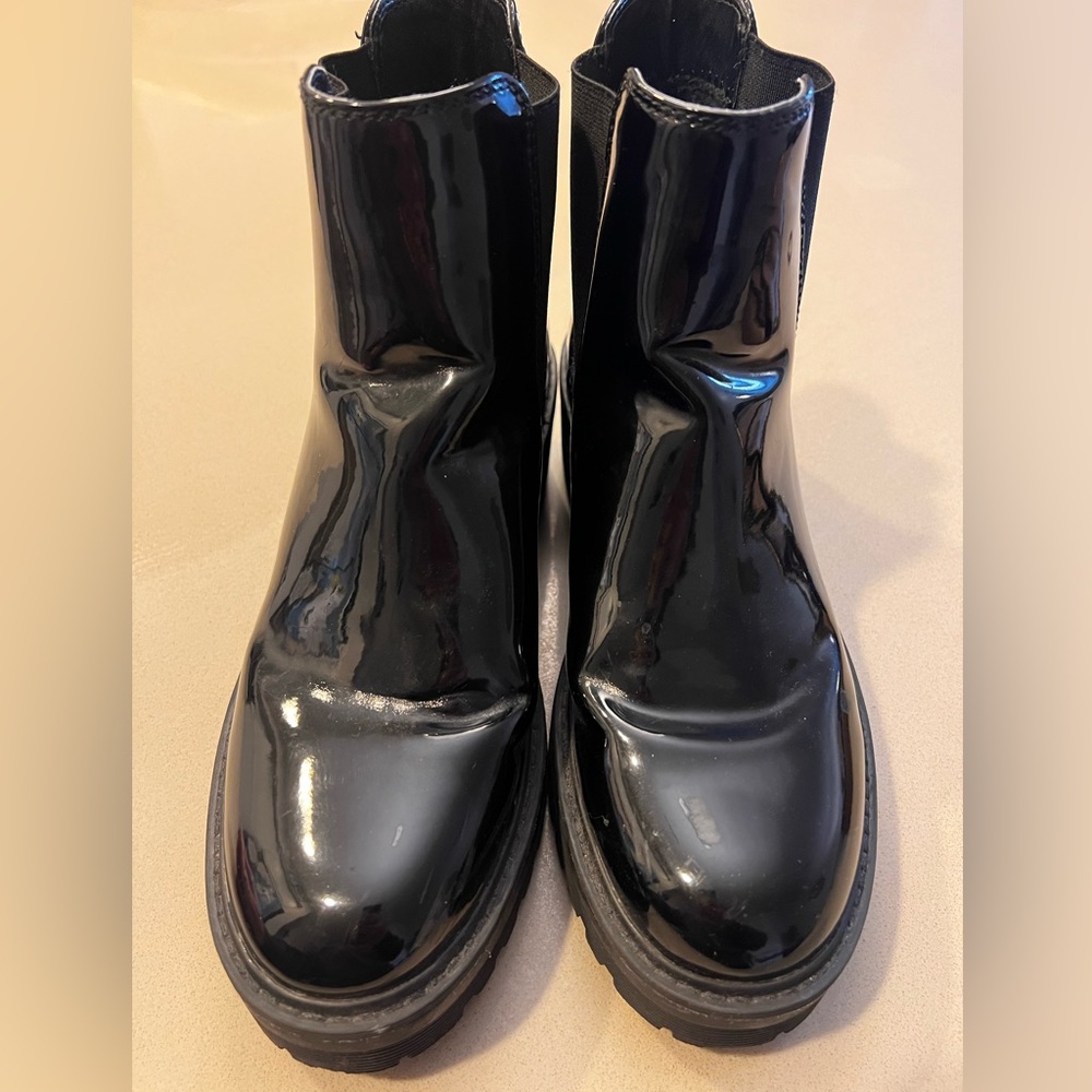 Women’s Chuka Black Boots